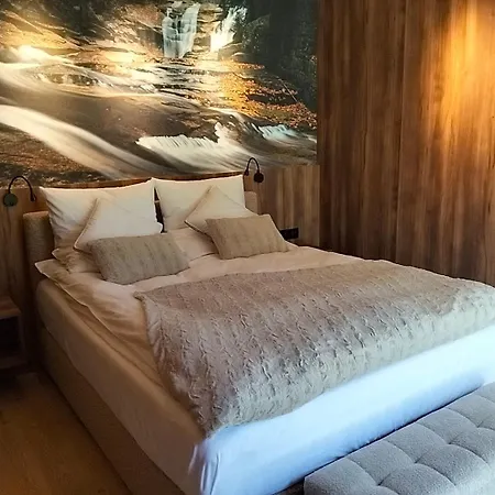 833 Npm Aparthotel
