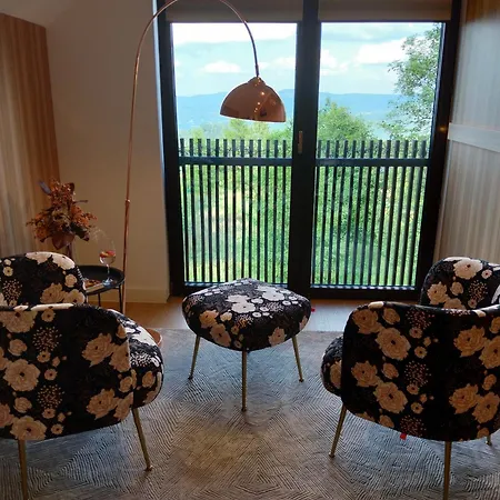 833 Npm Aparthotel 4*