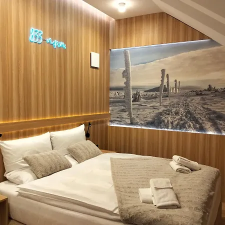 833 Npm Aparthotel